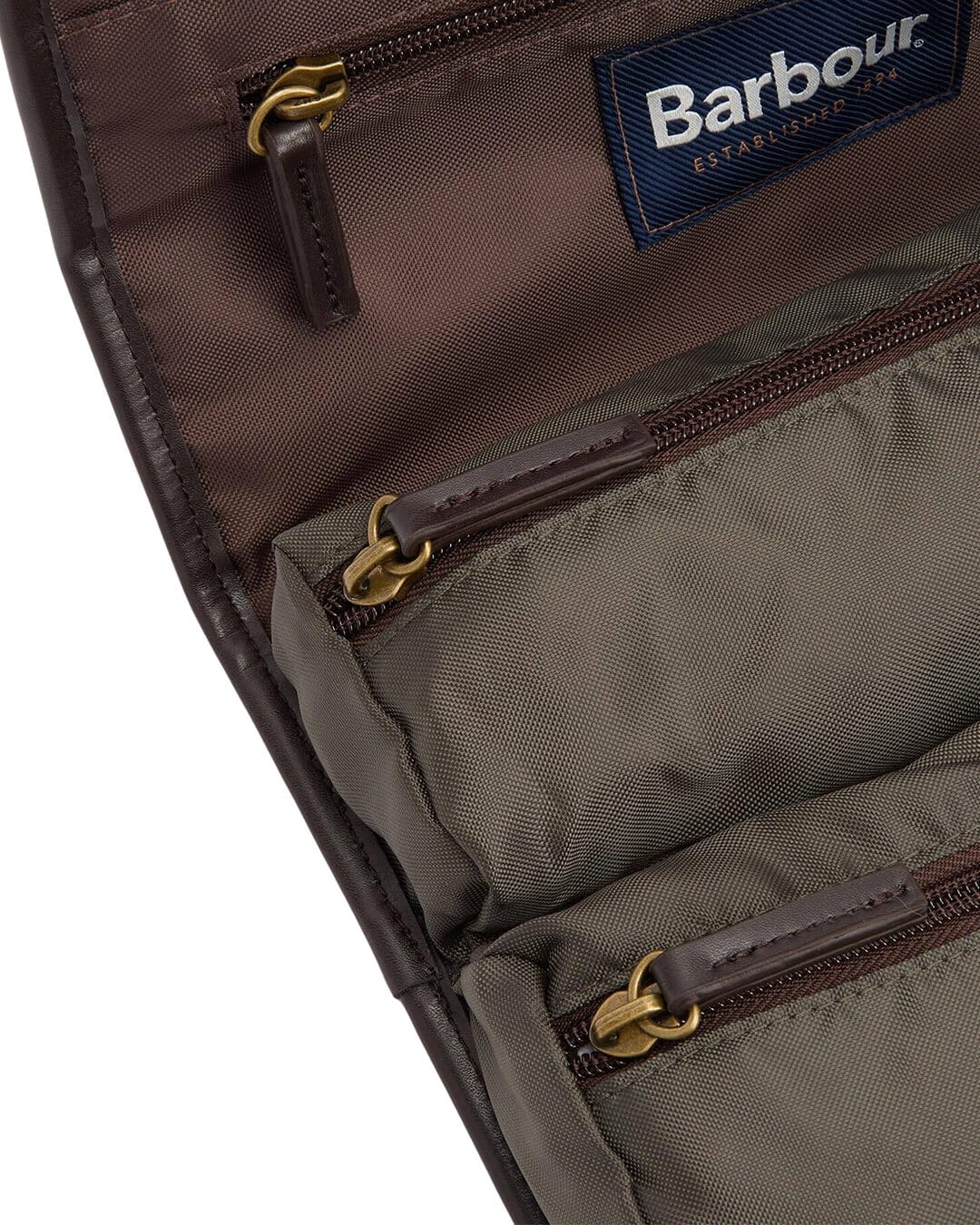 Barbour Bags ONE Barbour Olive Wax Hanging Washbag Ol51 Olive Beacon