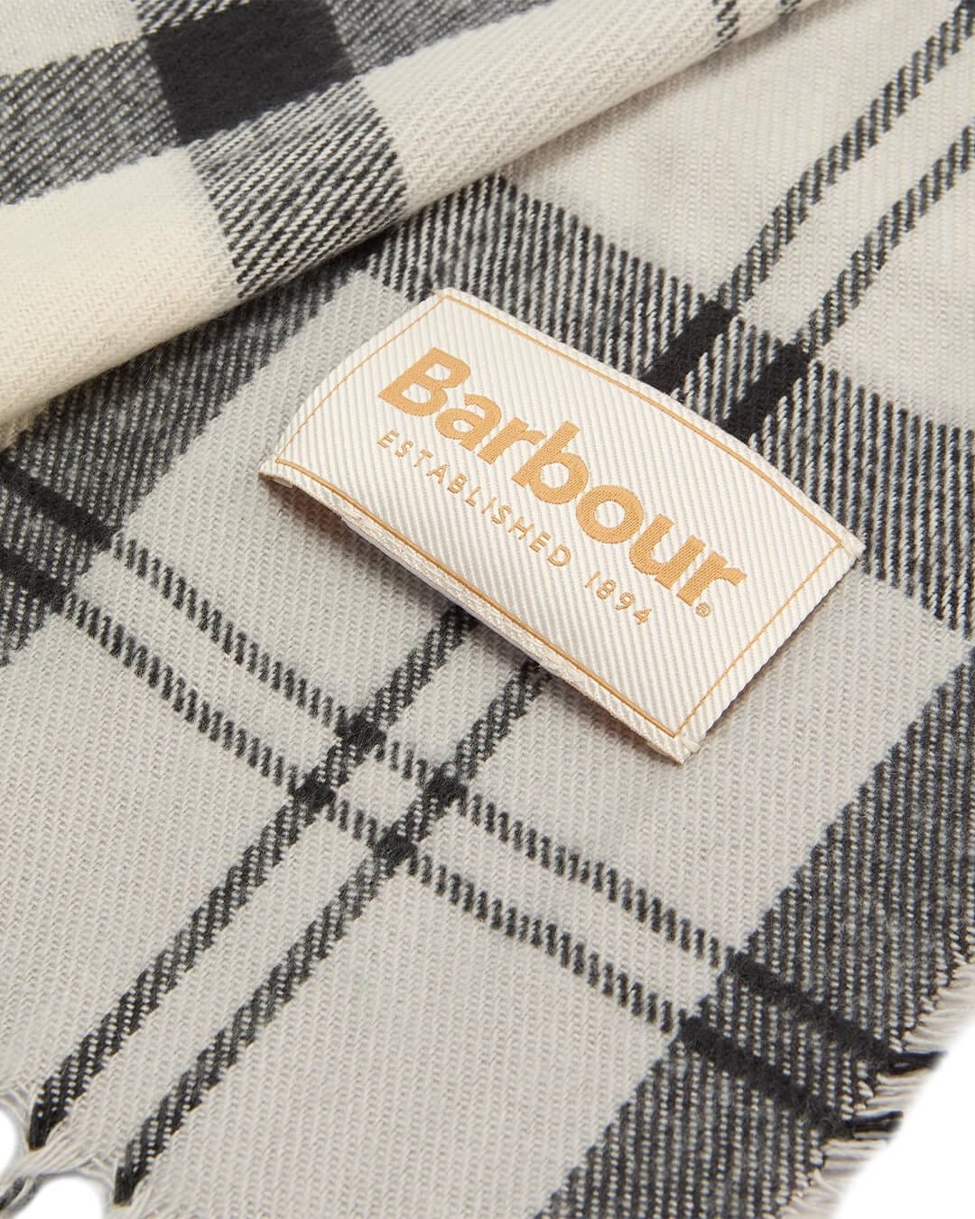 Barbour Gift Boxes ONE Barbour DOVER BEANIE & HAILES SCARF GY31 MONOCHROME TARTAN
