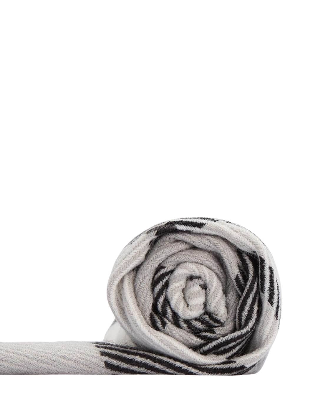 Barbour Gift Boxes ONE Barbour PENDLE BEANIE&BLAIR SCARF SET GY31 MONOCHROME