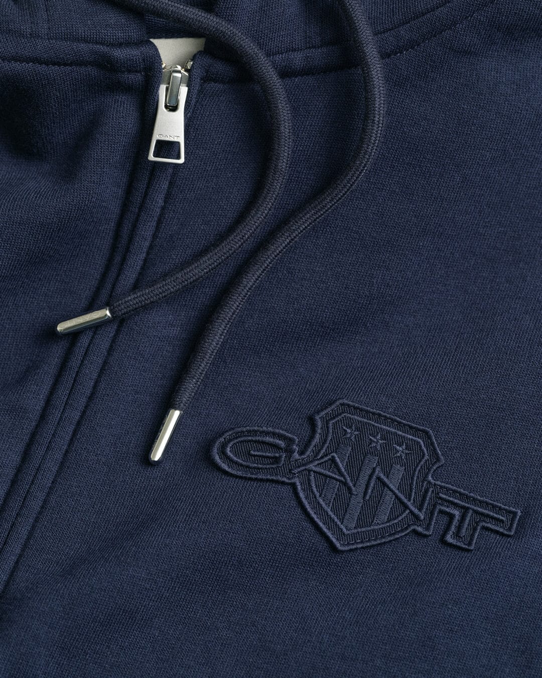 Gant Jumpers Gant REG TONAL SHIELD FULL ZIP HOODIE G433 EVENING BLUE