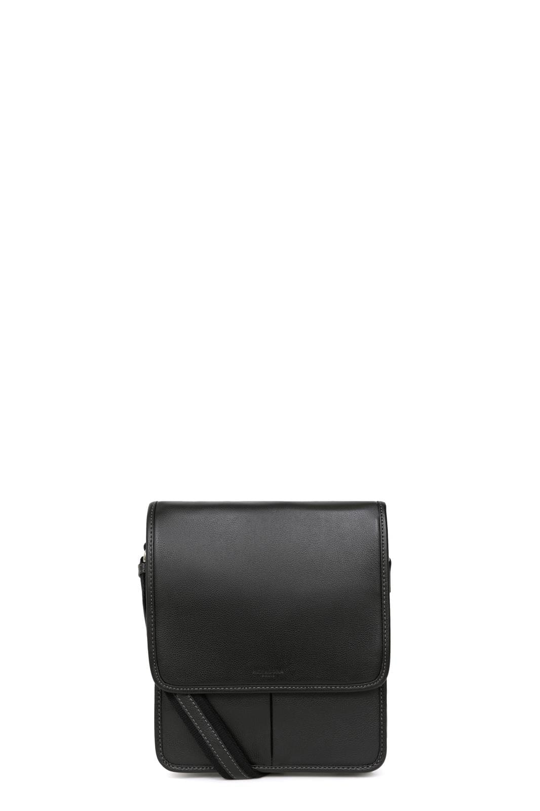 Hexagona Bags ONE Hexagona Black Leather Messenger Satchel